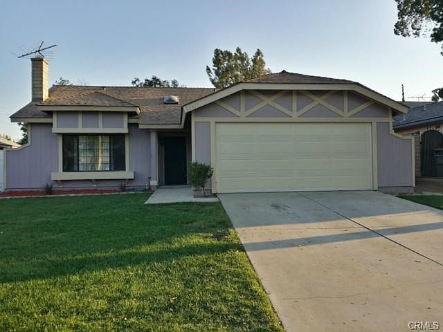 1st image of 25917 Annette Ave