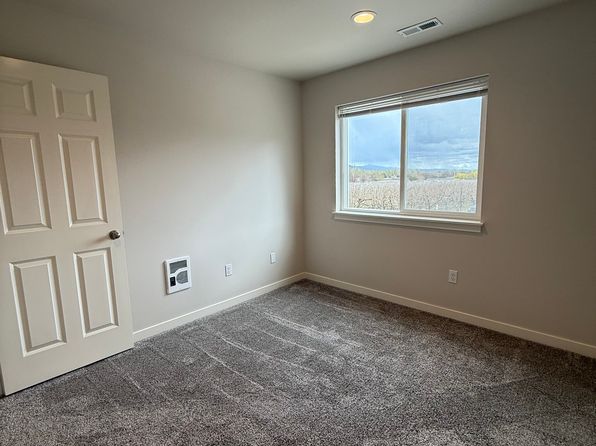 5310 Smitten St #2, Yakima, WA 98908