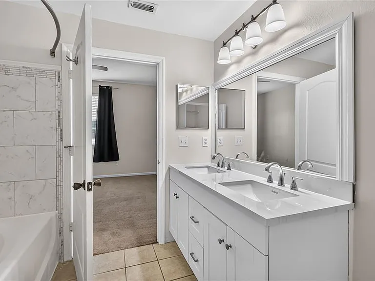 5002 Mangrove Aly #102 — Photo 21