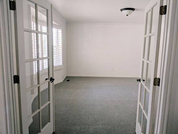 Livingroom off of entryway