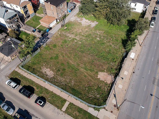 1st image of 9712 S Avenue L