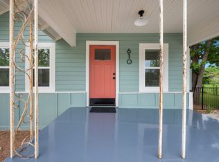 610 W 10th St, Georgetown, TX 78626