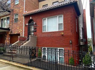 2340 30th Dr, Long Island City, NY 11102