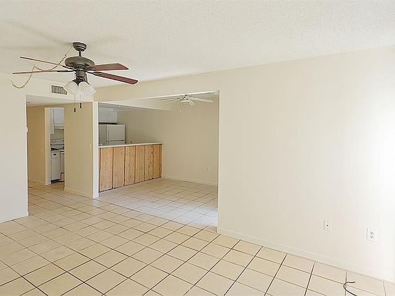 3rd image of 5944 Peregrine Ave #4