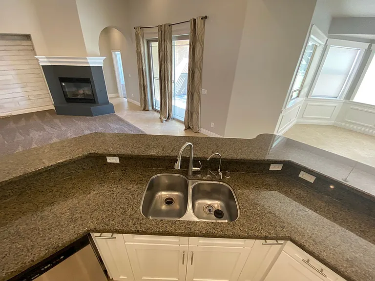 3611 Oakleaf Ave — Photo 28