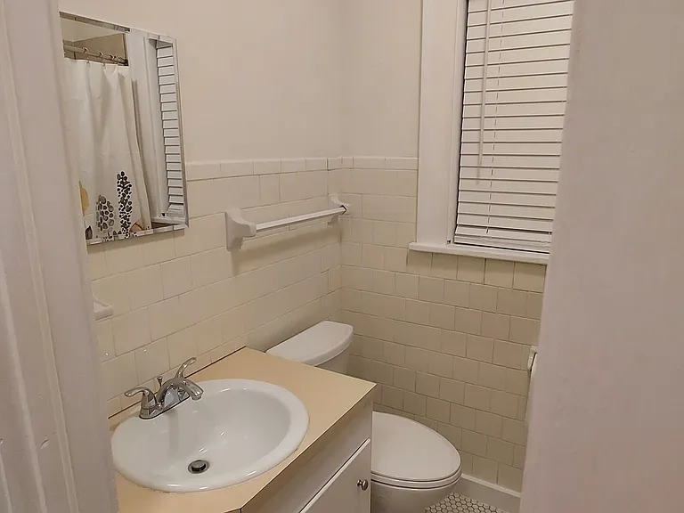 1912 7th Ave W #15 — Photo 5