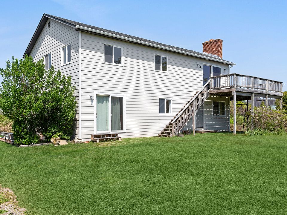 1st image of 17 Gates Ave