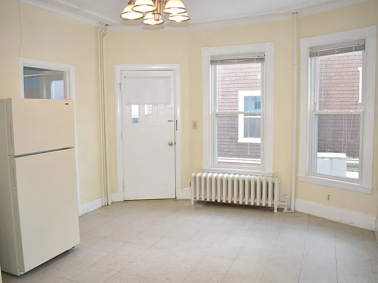 52 Howe St #1 — Photo 9