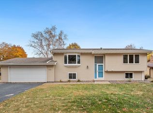 6766 Cottonwood Ln N, Maple Grove, MN 55369