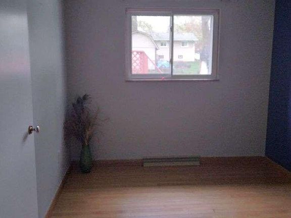 3rd image of 351 N Avon Ave