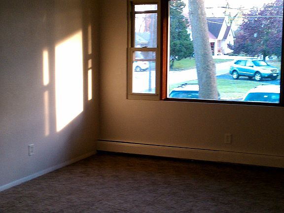5th image of 23714 W Chicago St #102