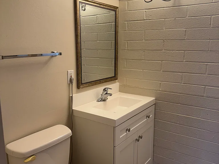 437 S Paseo Madera #B — Photo 12