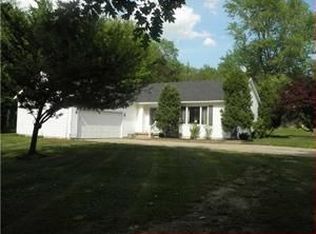 9581 Sandrock Rd, Eden, NY 14057