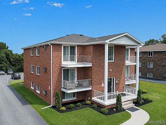 3rd image of 6293 Robinson Rd #4