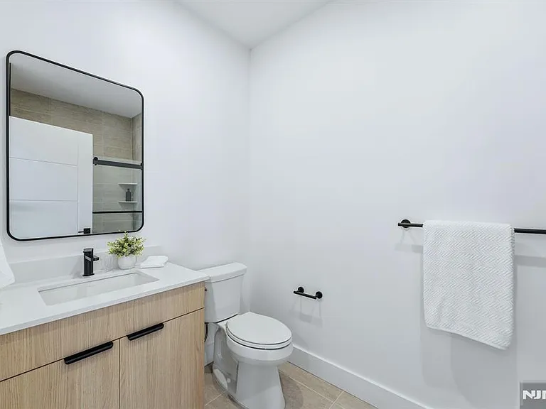 9-11 E Passaic St #204 — Photo 10
