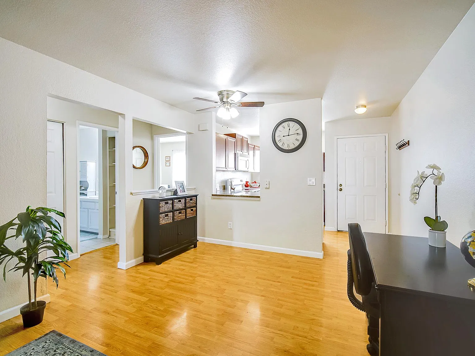 678 Santa Alicia Dr — Photo 3