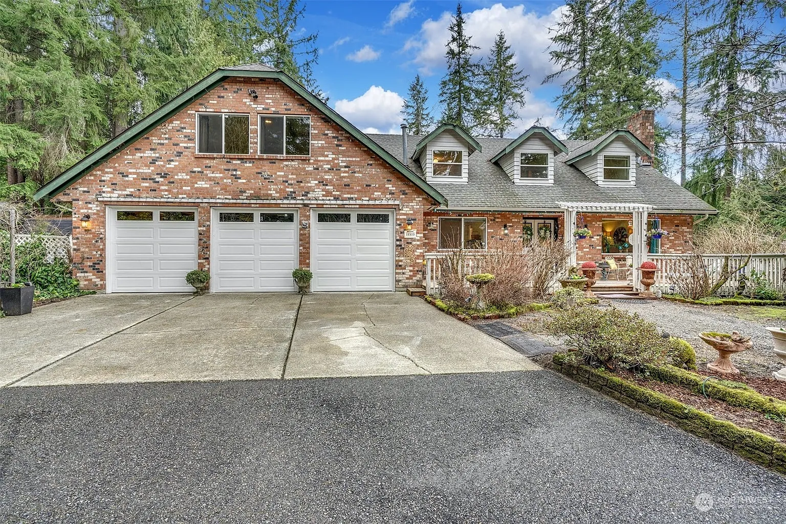 18909 185th Avenue NE photo 1