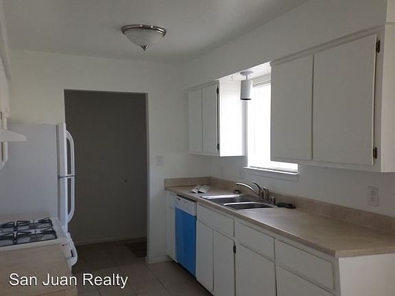 3rd image of 1613 E 21st St
