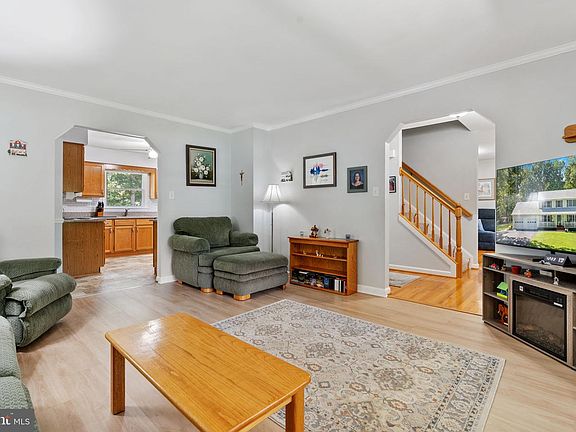 5th image of 5145 Turtle Creek Dr