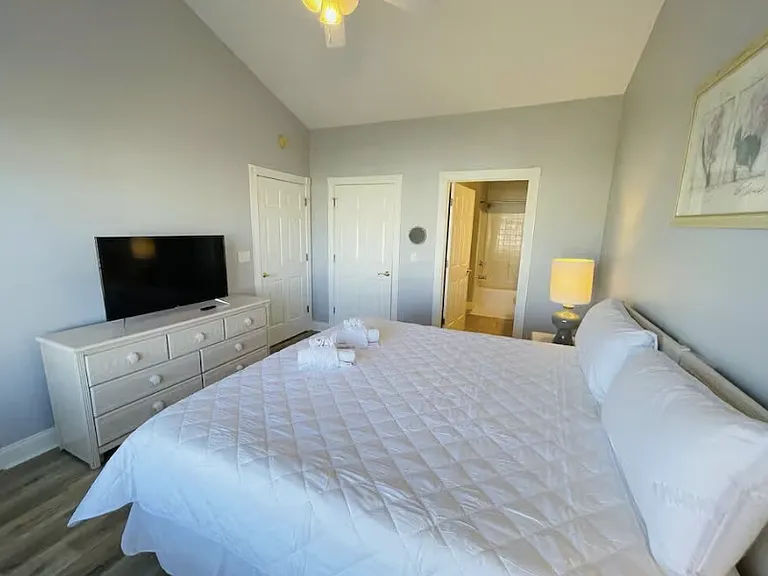 4883 Luster Leaf Cir #403 — Photo 15