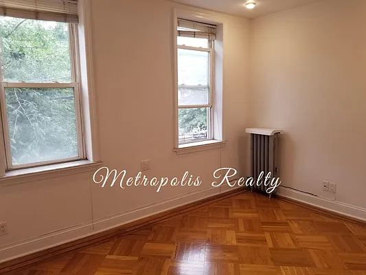 Rented by Metropolis International Realty Inc. | media 3