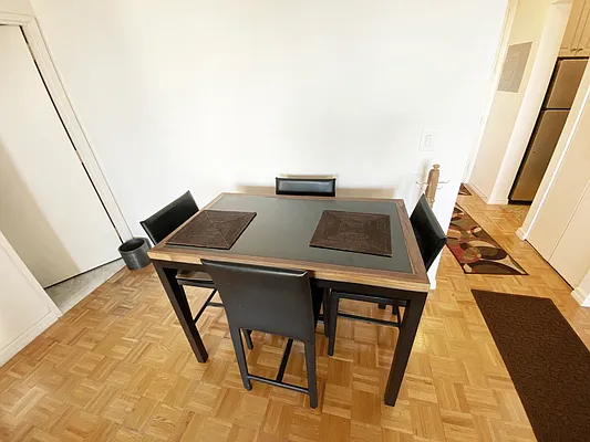 Rented by Apartment Luxe Realty Group, Inc | media 35