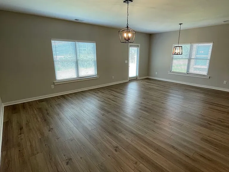 294 Shiloh Creek Dr — Photo 16