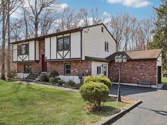 2nd image of 89 Green Road