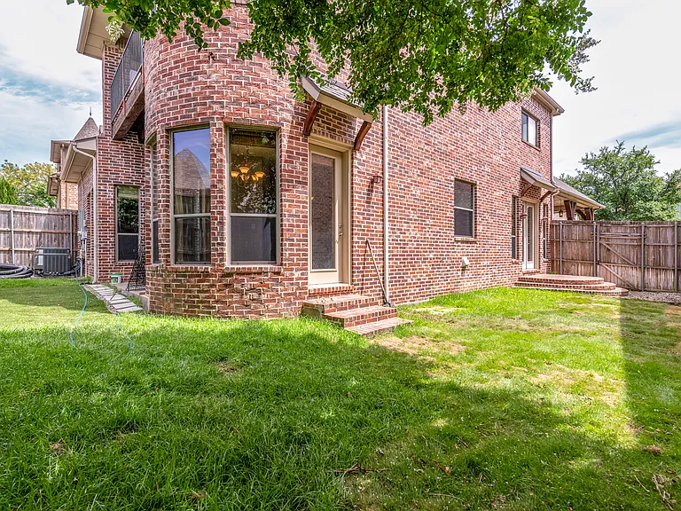 7005 Kenswick Dr — Photo 27