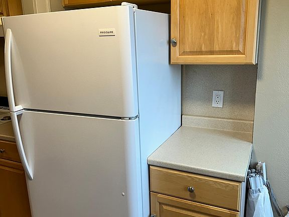 3rd image of 1174 Kenmore Ave APT 12