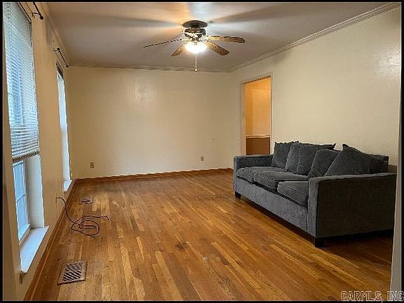 3rd image of 10006 Charterhouse Rd