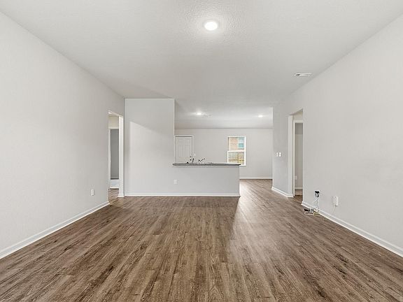 3rd image of 1110 Rockwell Dr