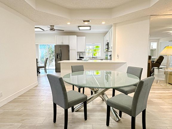 5th image of 11666 Briarwood Circle #1