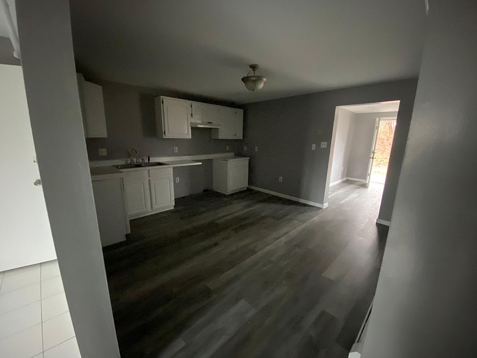 1st image of 10 Belle Ct #10D