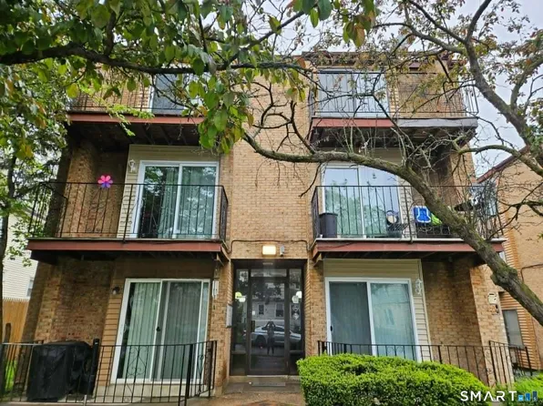 112 Bond St #3E, Hartford, CT 06114