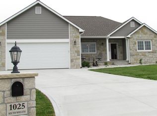 1025 S Wreath Ave, Manhattan, KS 66503