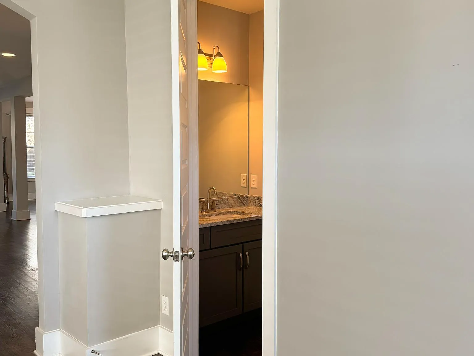 115D Creighton Ave — Photo 4