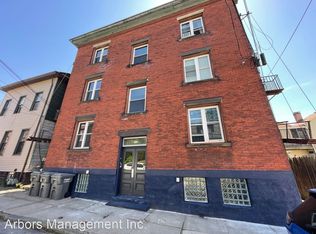 1415 Lager St #3L, Pittsburgh, PA 15212