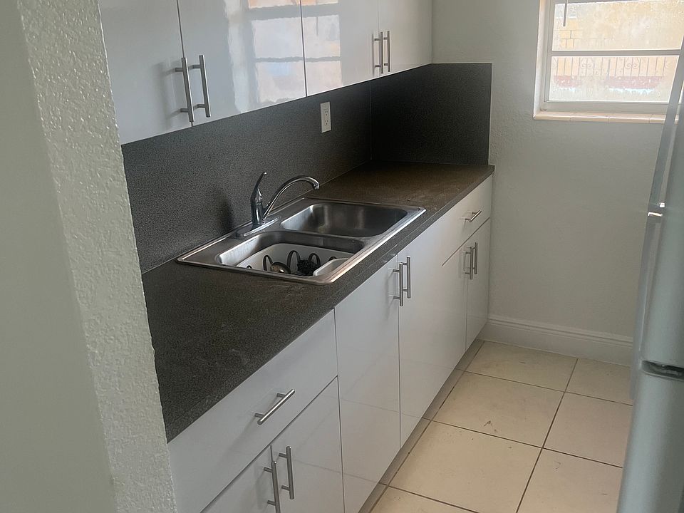 1st image of 3800 SW 102nd Ave APT 217