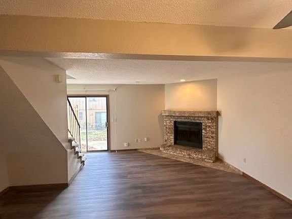 2nd image of 201 NE Greystone Dr