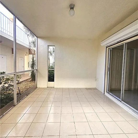 6025 Chardonnay Ln #102 — Photo 4