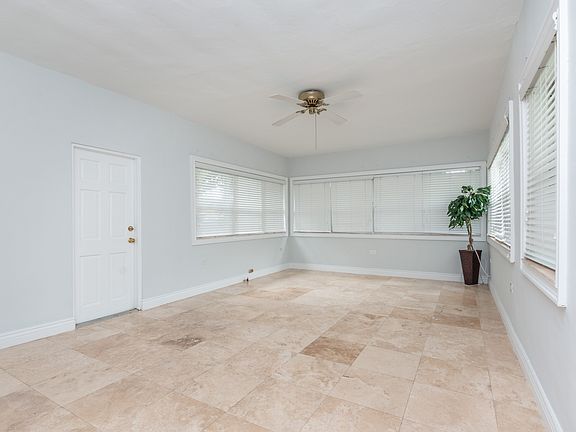 4th image of 9139 NE 10th Ave