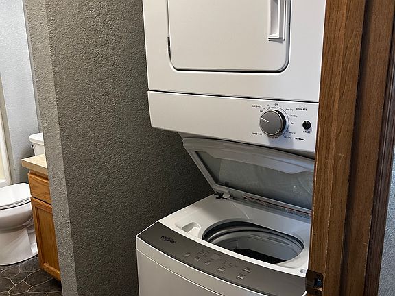 3rd image of 1205 SW Harvey St APT A