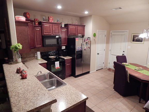 4th image of 1907 Willow Oak Dr