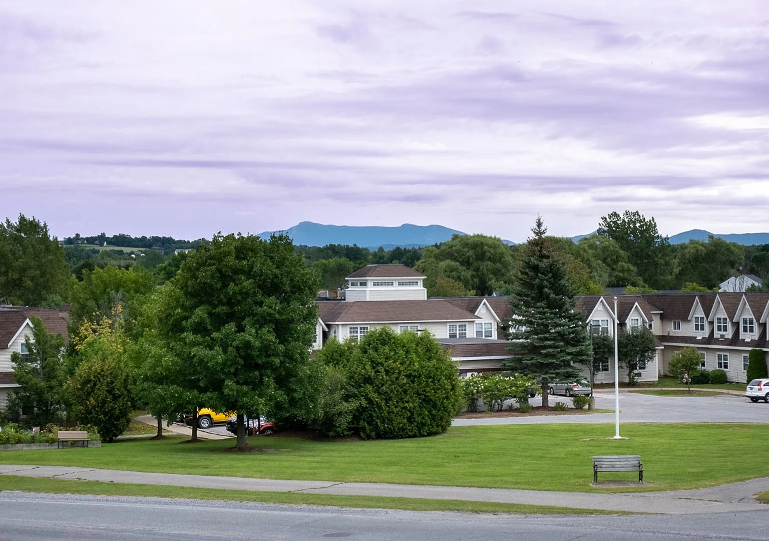 1 bed, 1 bath independent senior living (55+ years of age) heat, hot water, & electricity included — Photo 1