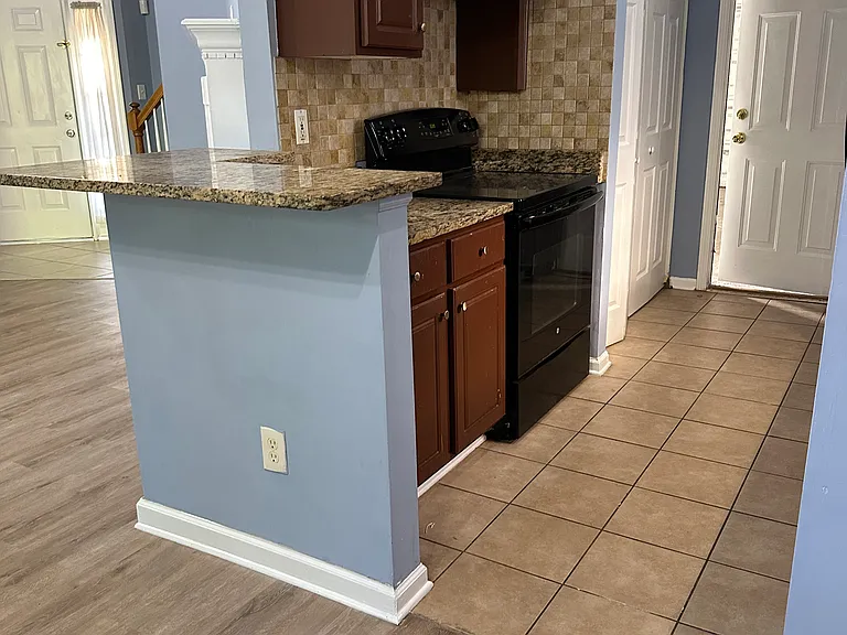 710 S Fairfield Dr — Photo 12