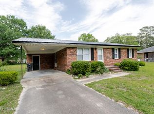 608 Richardson St, Elizabethtown, NC 28337