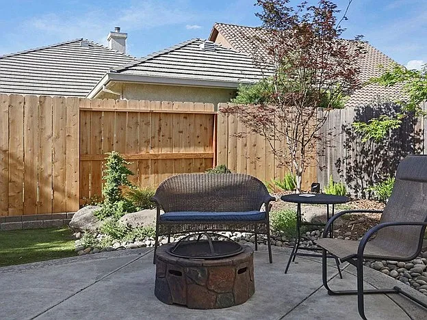 1601 Barkley Ln — Photo 37