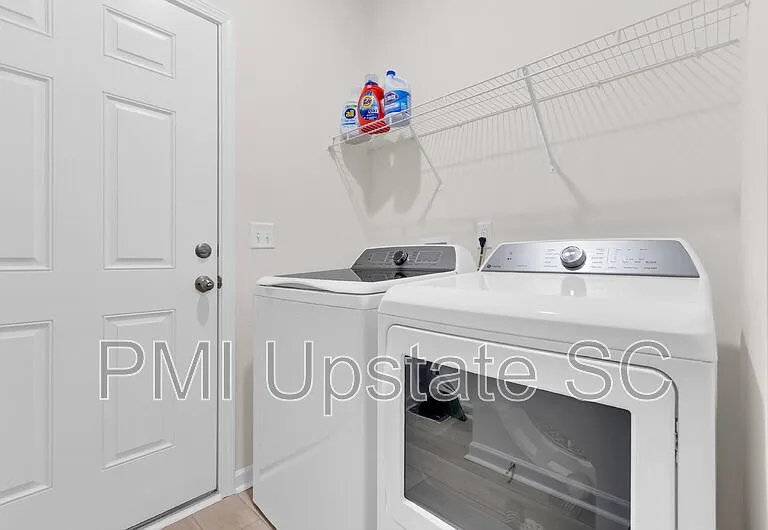 1110 Silverbend Trl — Photo 26