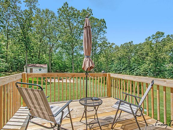 4th image of 4683 Blue Heron Dr